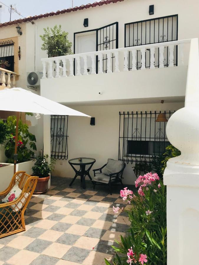 Apartamento Salinas 托雷维耶哈 外观 照片